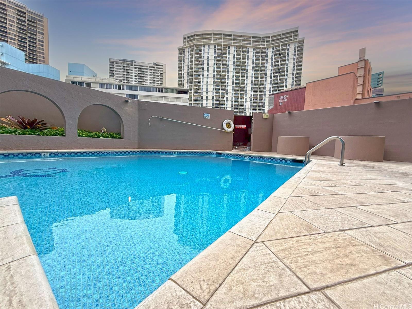 Canterbury Pl condo # 18A, Honolulu, Hawaii - photo 16 of 24