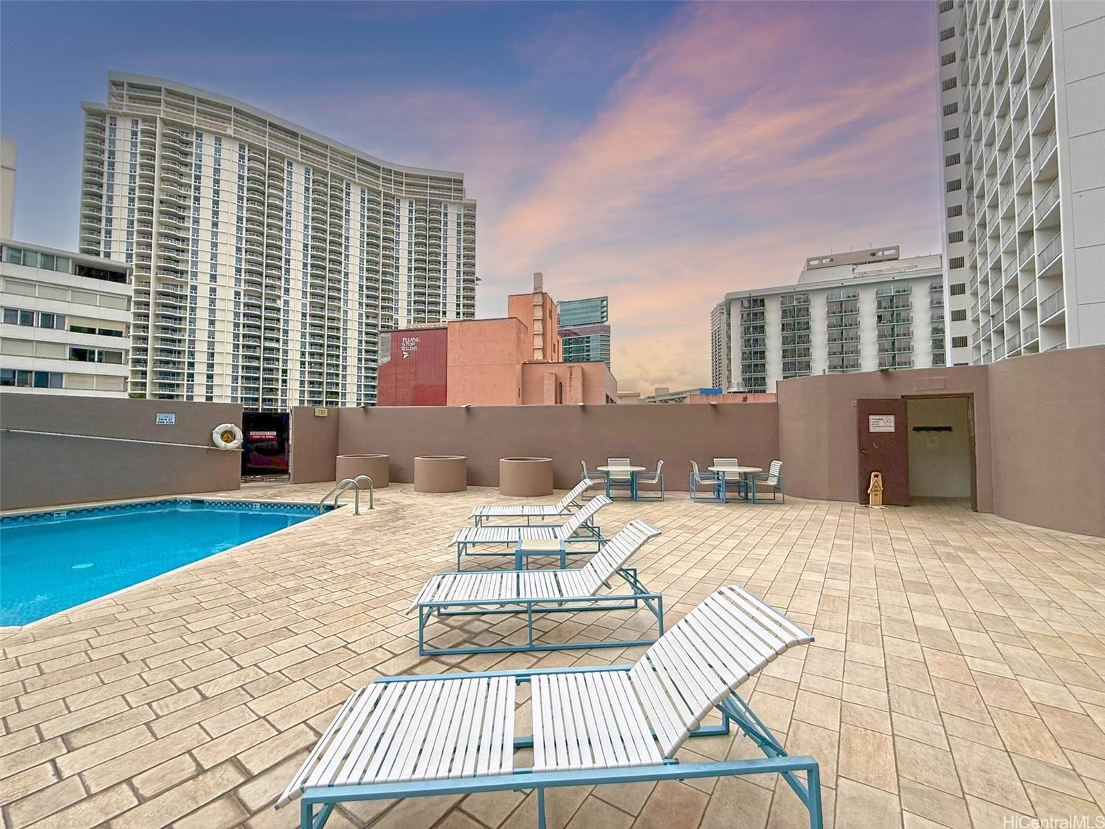 Canterbury Pl condo # 18A, Honolulu, Hawaii - photo 19 of 24