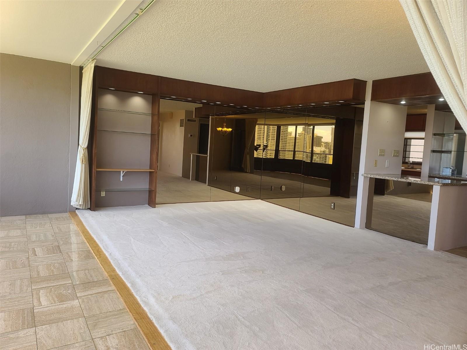 Canterbury Pl condo # 18C, Honolulu, Hawaii - photo 2 of 22