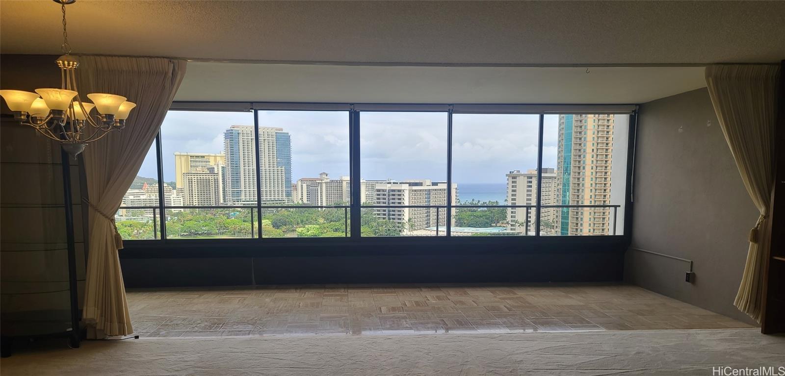 Canterbury Pl condo # 18C, Honolulu, Hawaii - photo 3 of 22