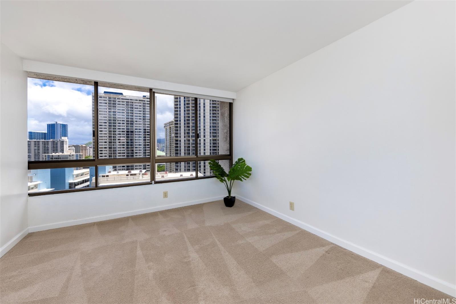 Canterbury Pl condo # 19A, Honolulu, Hawaii - photo 22 of 25