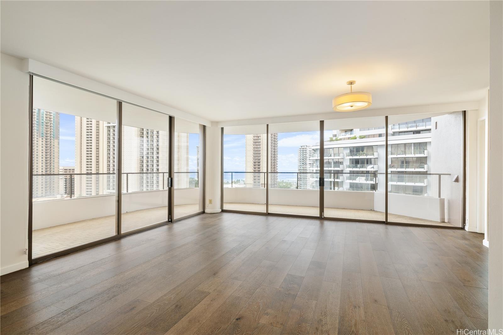 Canterbury Pl condo # 19A, Honolulu, Hawaii - photo 2 of 25