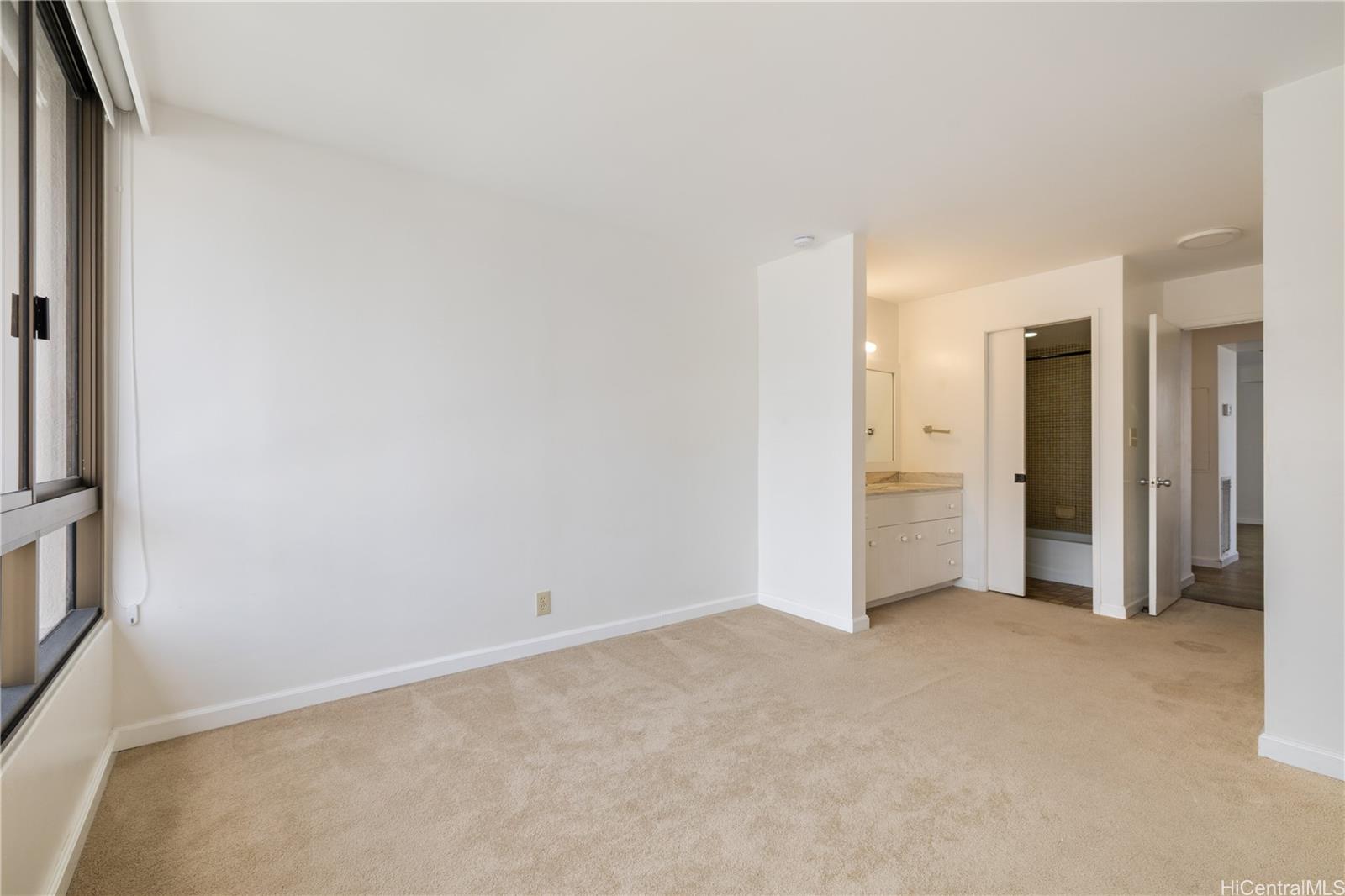 Canterbury Pl condo # 19A, Honolulu, Hawaii - photo 17 of 25