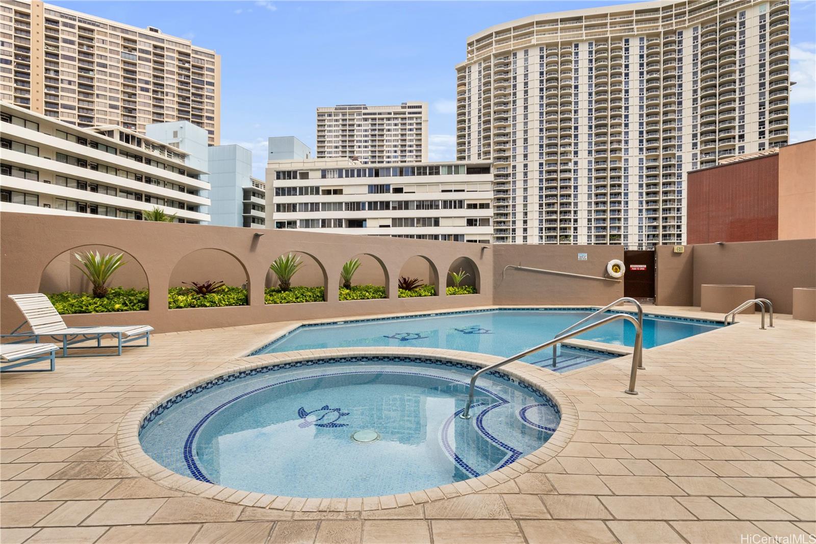 Canterbury Pl condo # 19A, Honolulu, Hawaii - photo 21 of 25