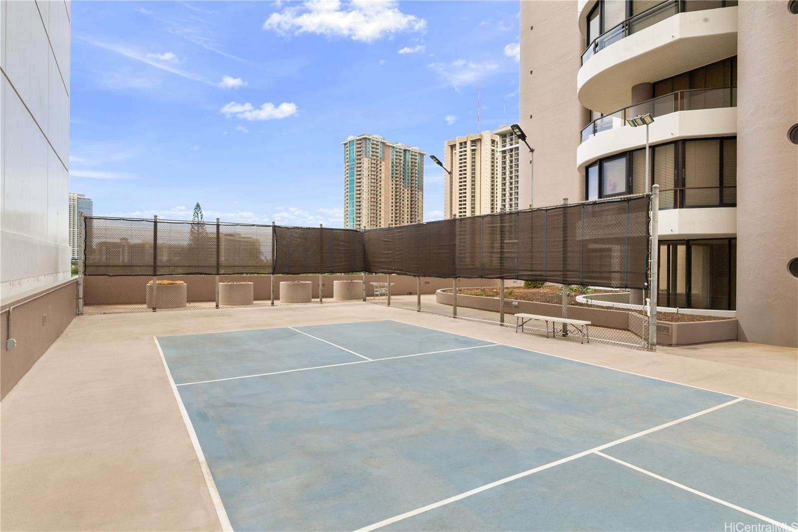 Canterbury Pl condo # 19A, Honolulu, Hawaii - photo 22 of 25