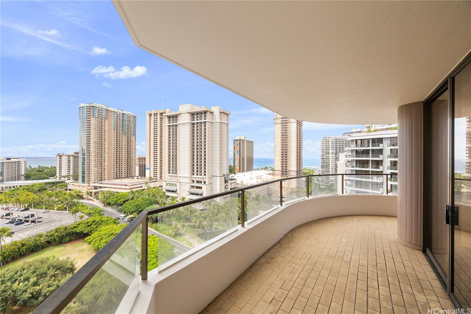 Canterbury Pl condo # 19A, Honolulu, Hawaii - photo 4 of 25