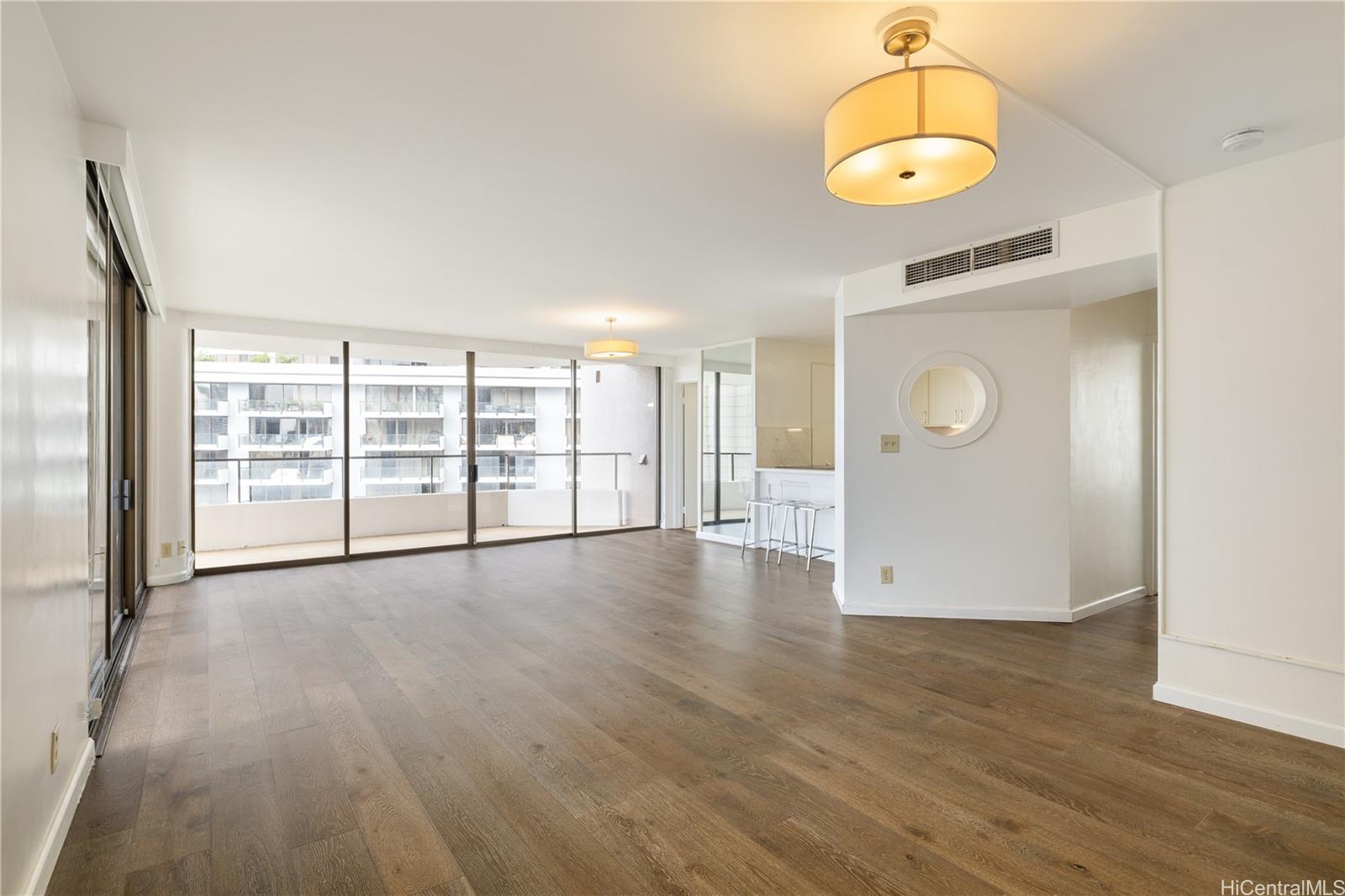 Canterbury Pl condo # 19A, Honolulu, Hawaii - photo 5 of 25