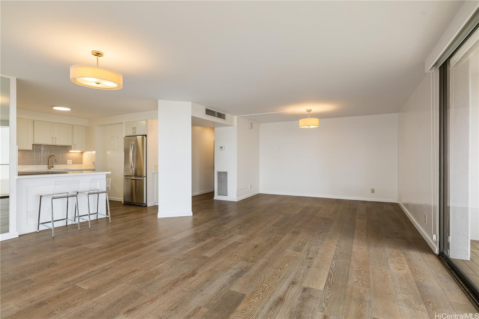 Canterbury Pl condo # 19A, Honolulu, Hawaii - photo 7 of 25