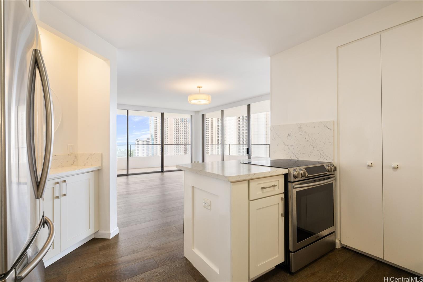 Canterbury Pl condo # 19A, Honolulu, Hawaii - photo 10 of 25