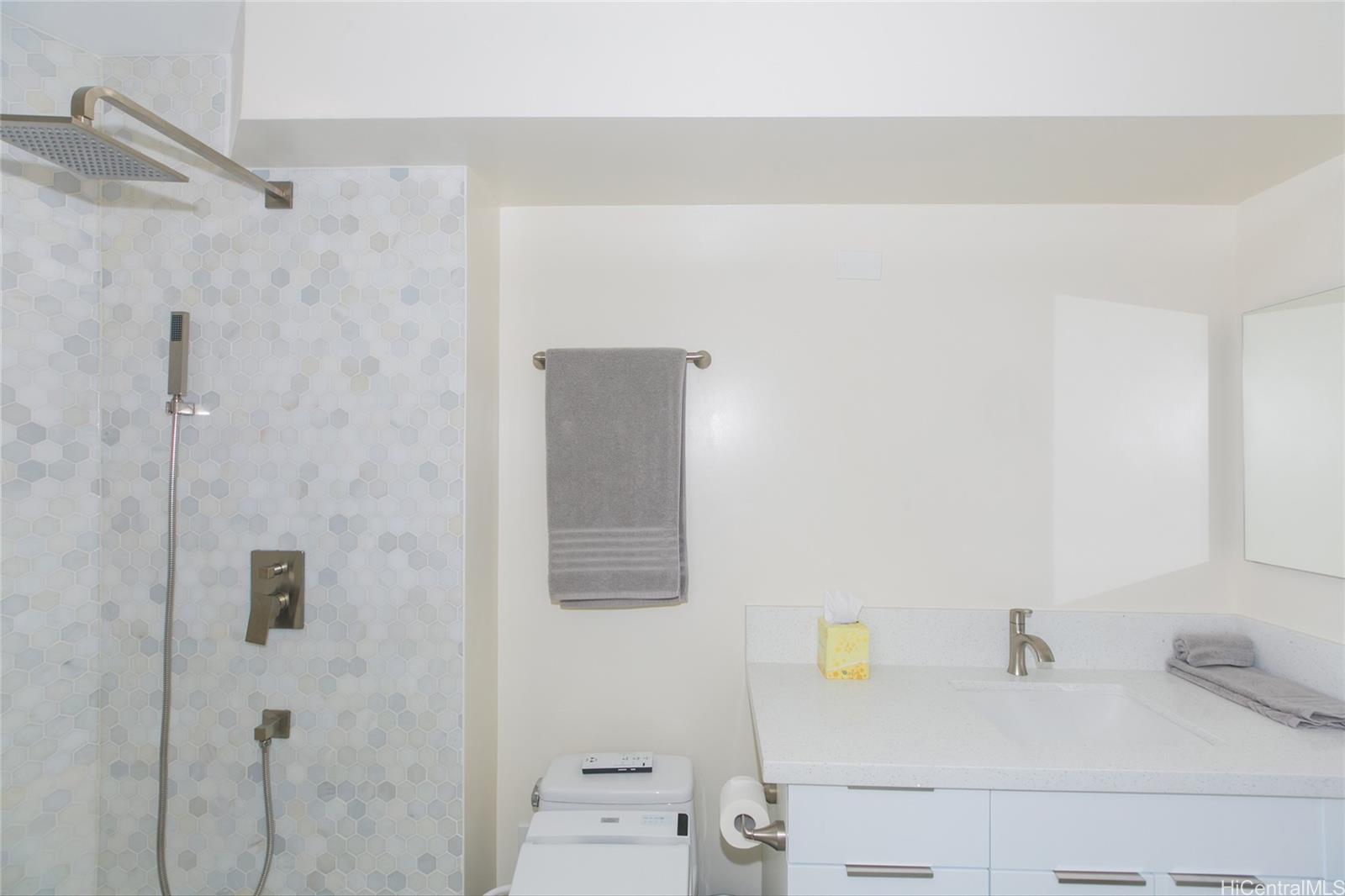 1910 Ala Moana Blvd Honolulu - Rental - photo 19 of 25