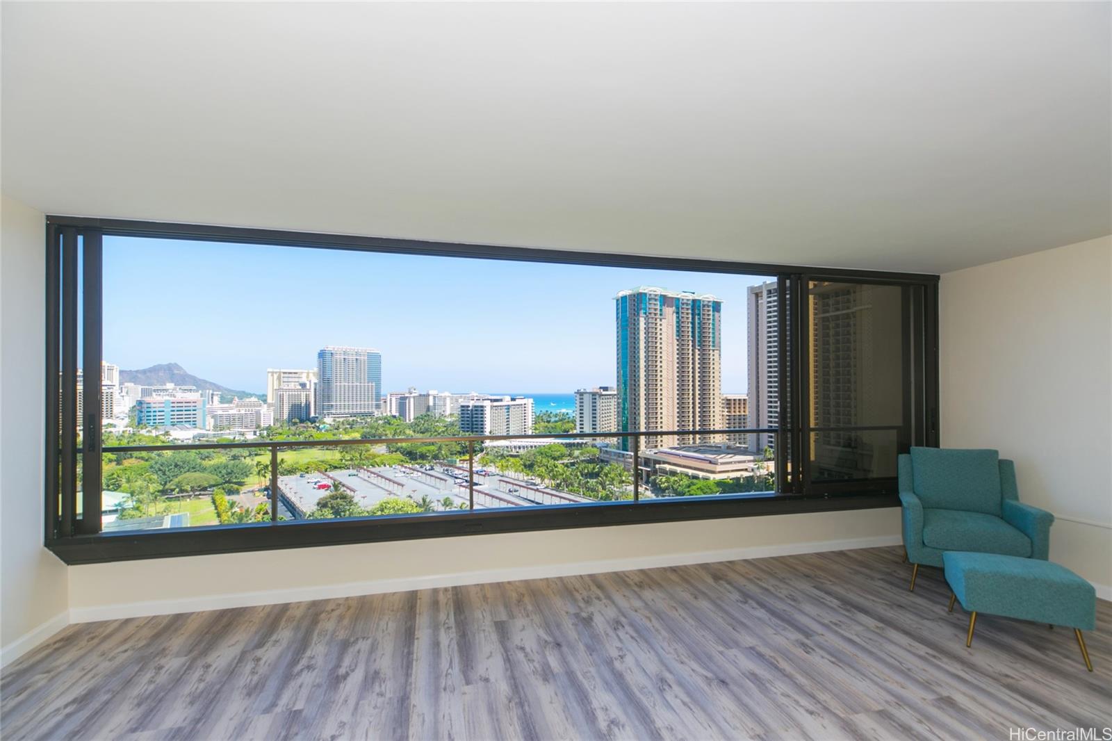 1910 Ala Moana Blvd Honolulu - Rental - photo 4 of 25