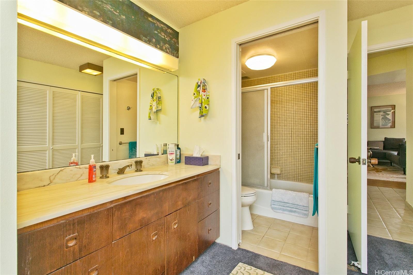 Canterbury Pl condo # 25A, Honolulu, Hawaii - photo 16 of 19