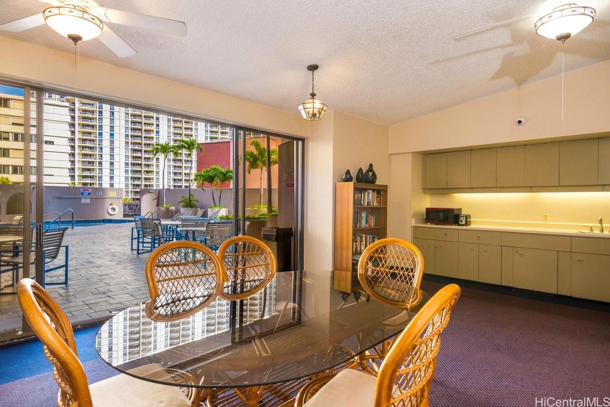 Canterbury Pl condo # 26A, Honolulu, Hawaii - photo 22 of 25