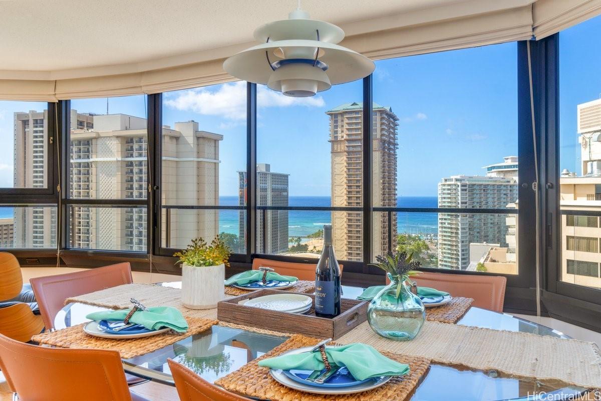 Canterbury Pl condo # 26A, Honolulu, Hawaii - photo 5 of 25