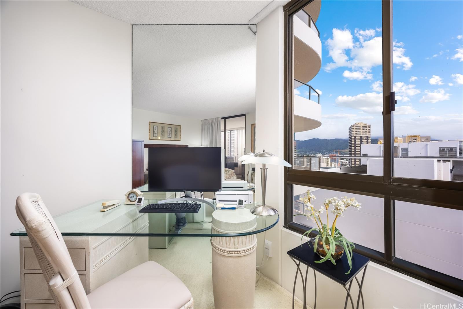 Canterbury Pl condo # 26C, Honolulu, Hawaii - photo 11 of 25