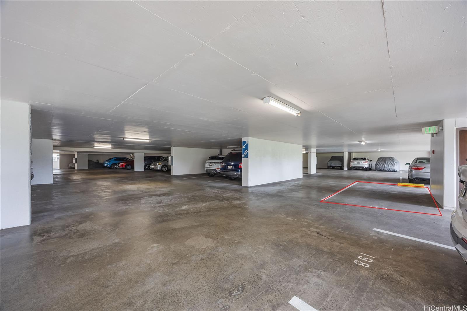 Canterbury Pl condo # 26C, Honolulu, Hawaii - photo 19 of 25