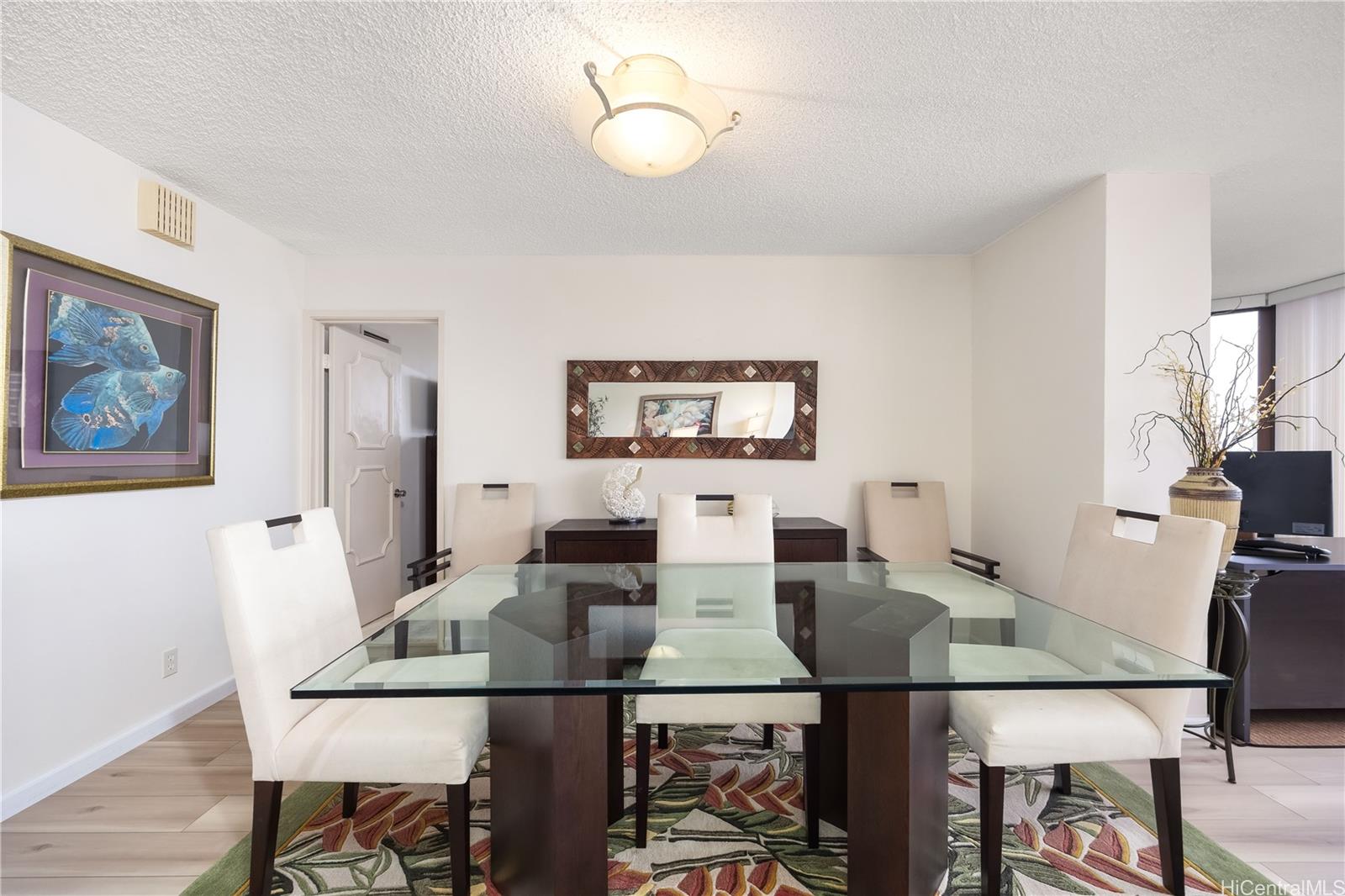 Canterbury Pl condo # 26C, Honolulu, Hawaii - photo 8 of 25