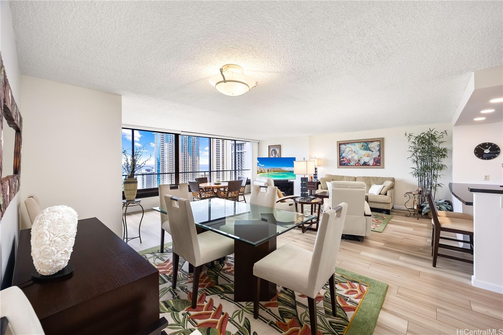 Canterbury Pl condo # 26C, Honolulu, Hawaii - photo 10 of 25