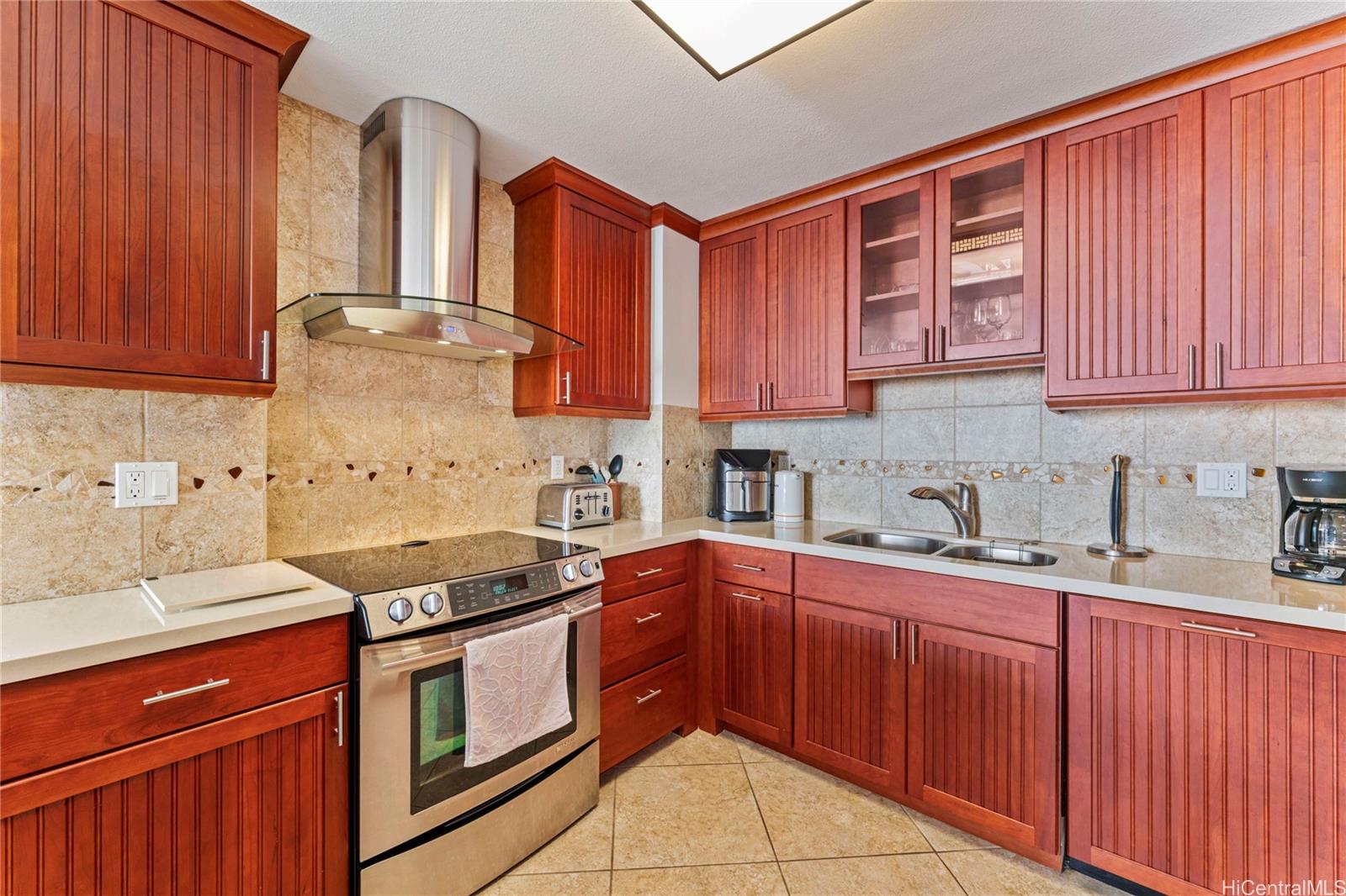 Canterbury Pl condo # 29A, Honolulu, Hawaii - photo 12 of 23