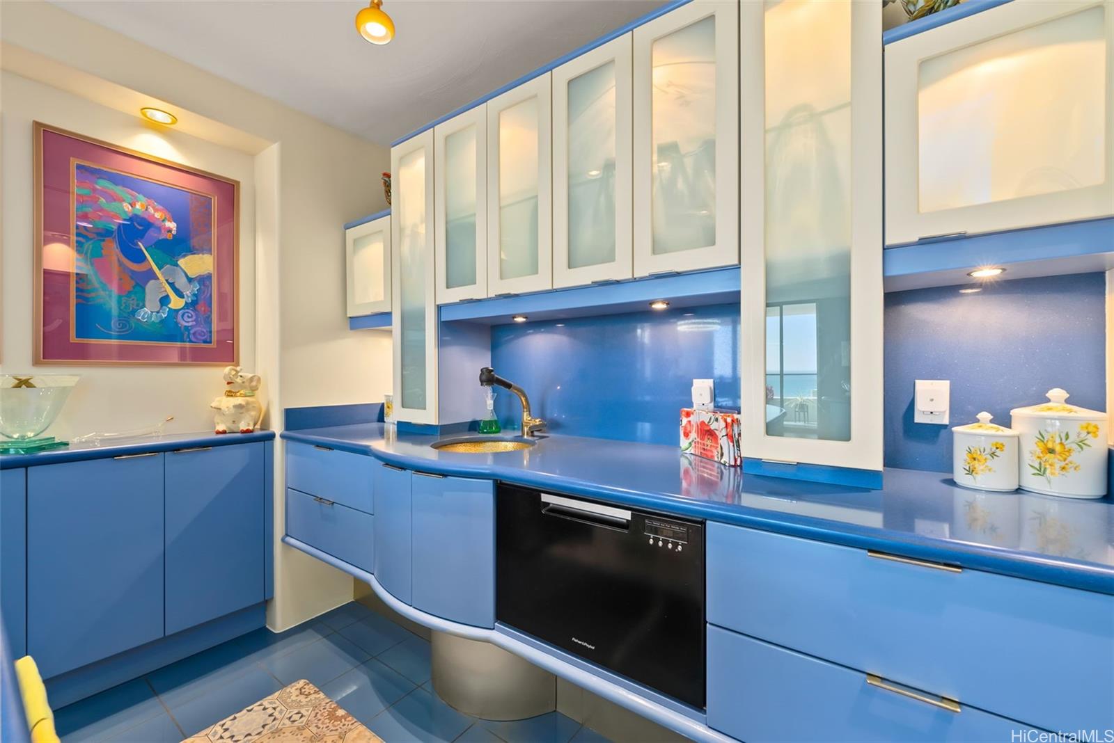 Canterbury Pl condo # 32A, Honolulu, Hawaii - photo 11 of 18