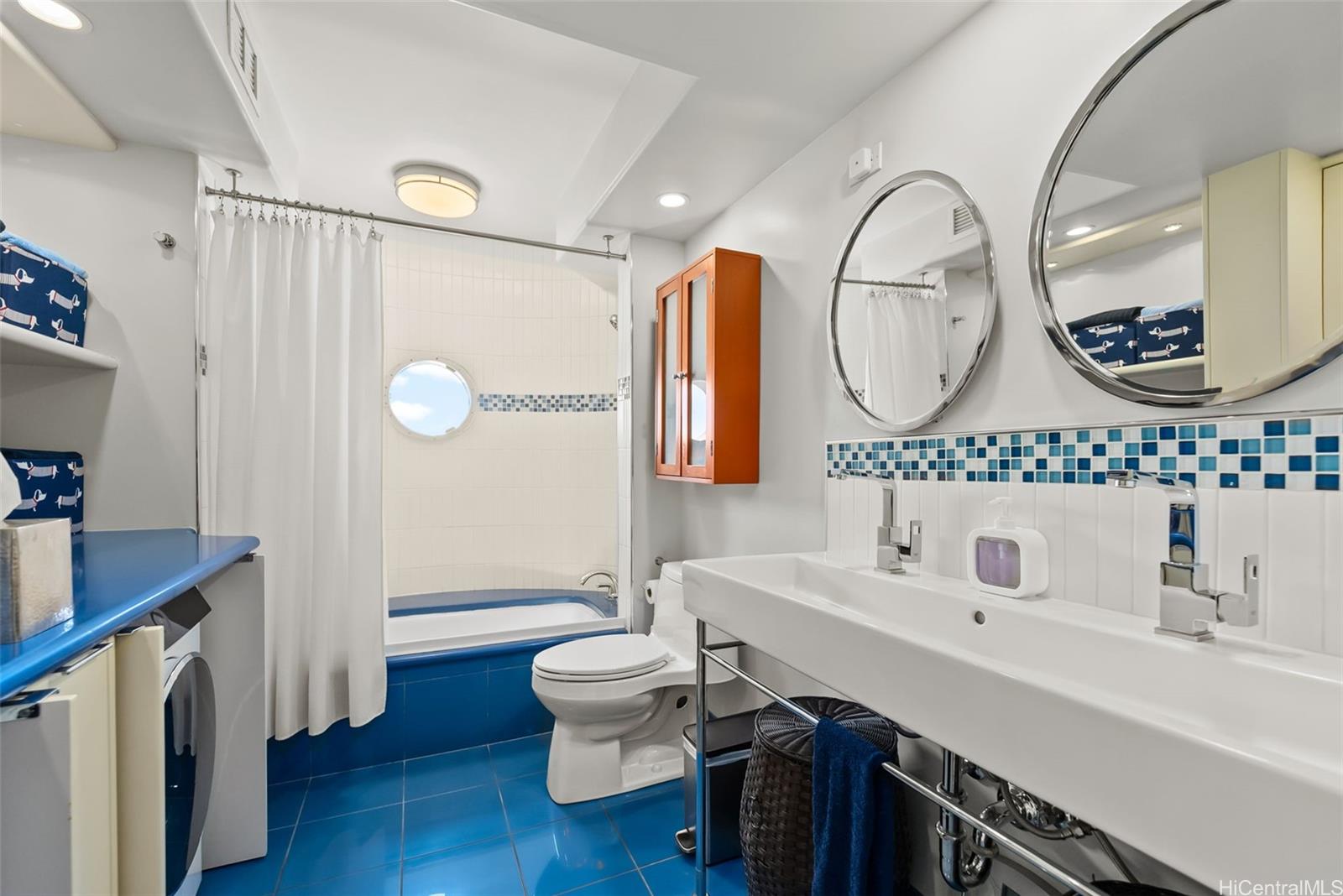 Canterbury Pl condo # 32A, Honolulu, Hawaii - photo 14 of 18