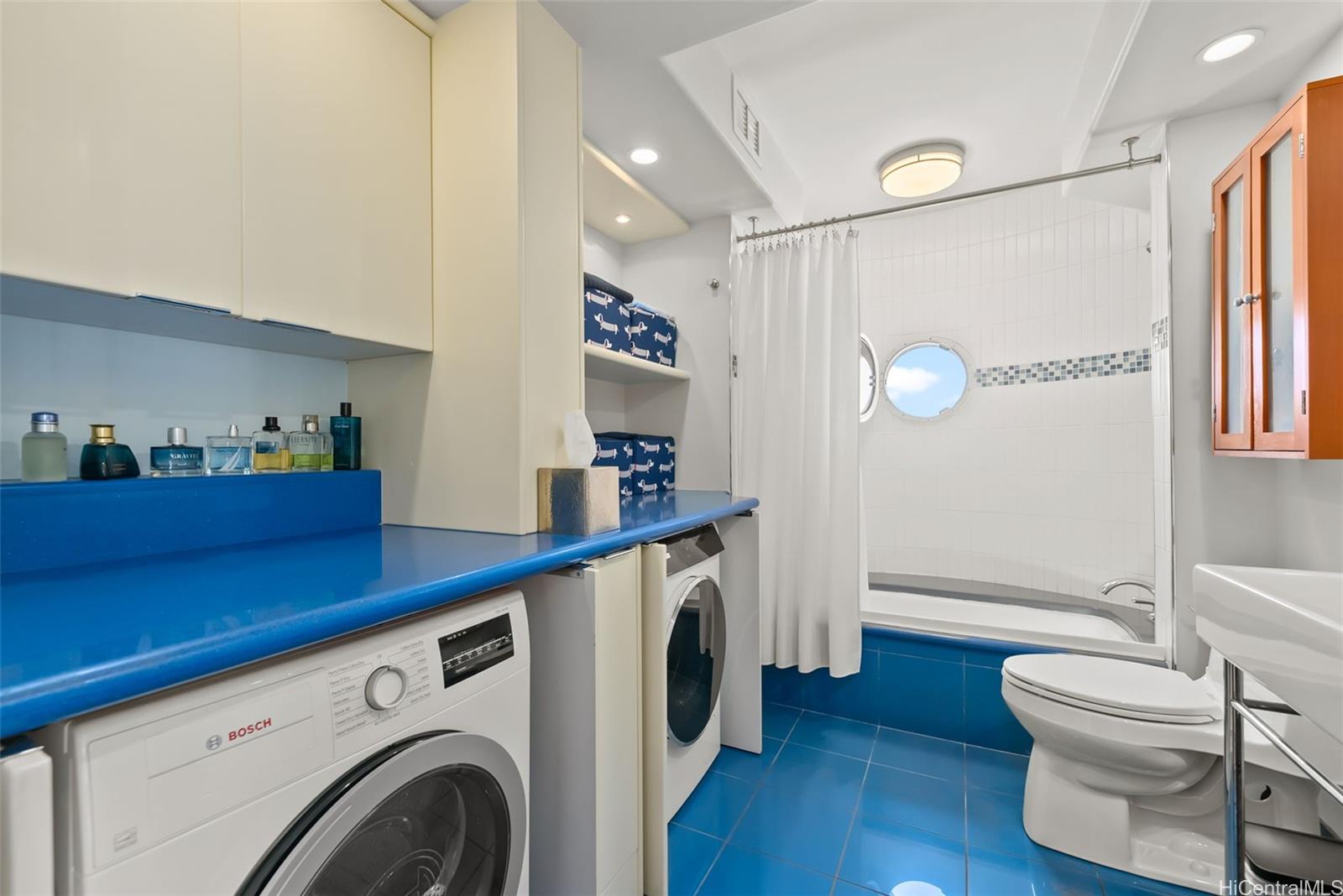 Canterbury Pl condo # 32A, Honolulu, Hawaii - photo 15 of 18