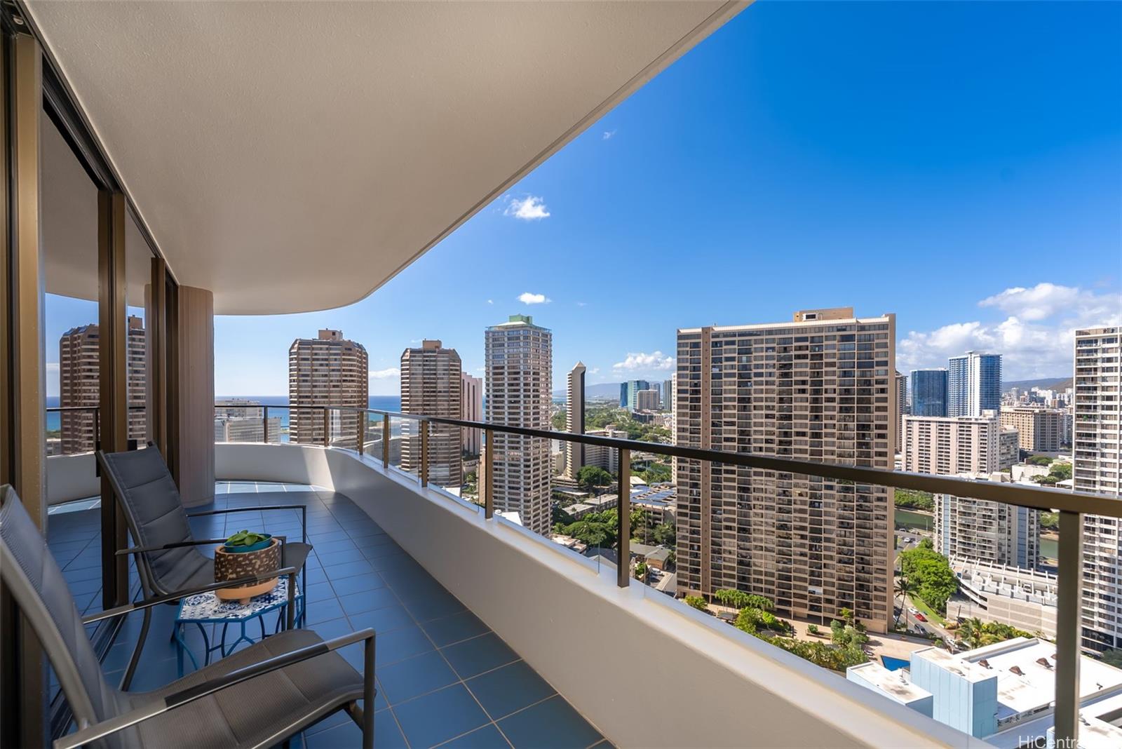 Canterbury Pl condo # 32A, Honolulu, Hawaii - photo 5 of 18