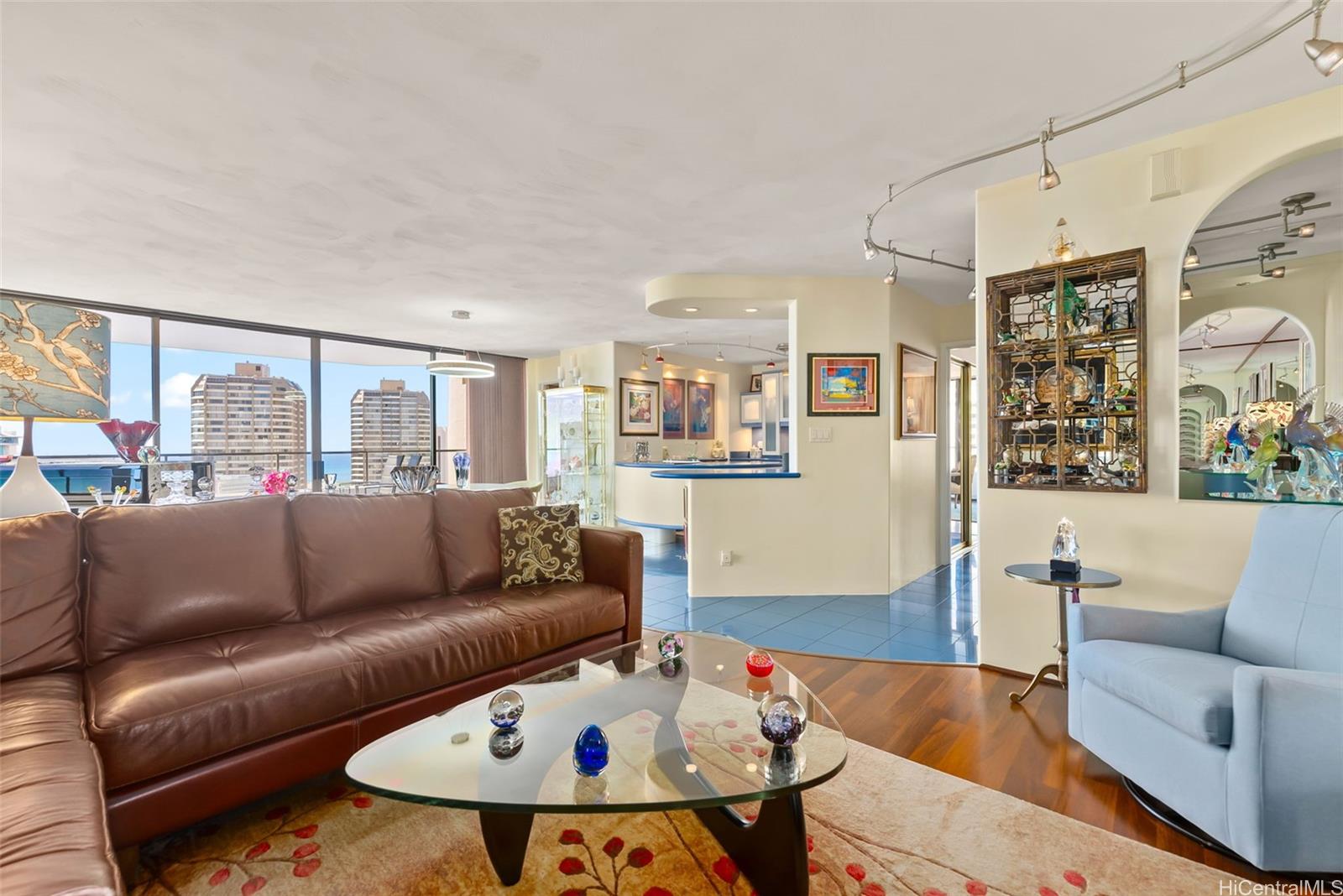 Canterbury Pl condo # 32A, Honolulu, Hawaii - photo 7 of 18