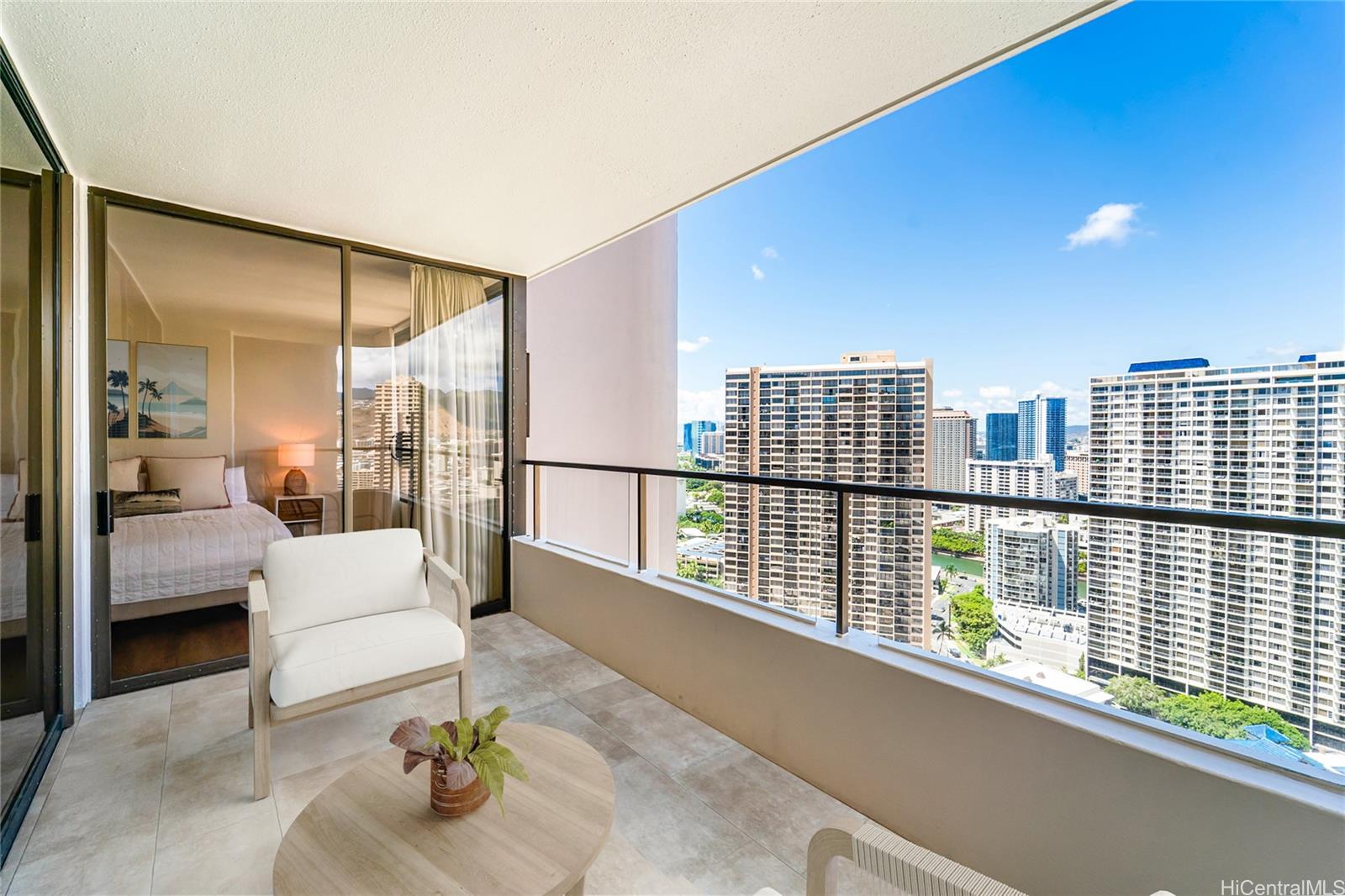 Canterbury Pl condo # 32E, Honolulu, Hawaii - photo 6 of 18