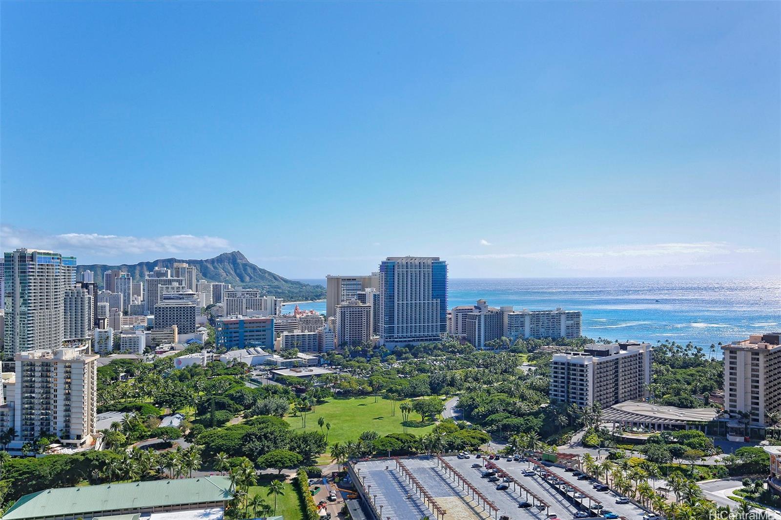 Canterbury Pl condo # 36D, Honolulu, Hawaii - photo 2 of 24