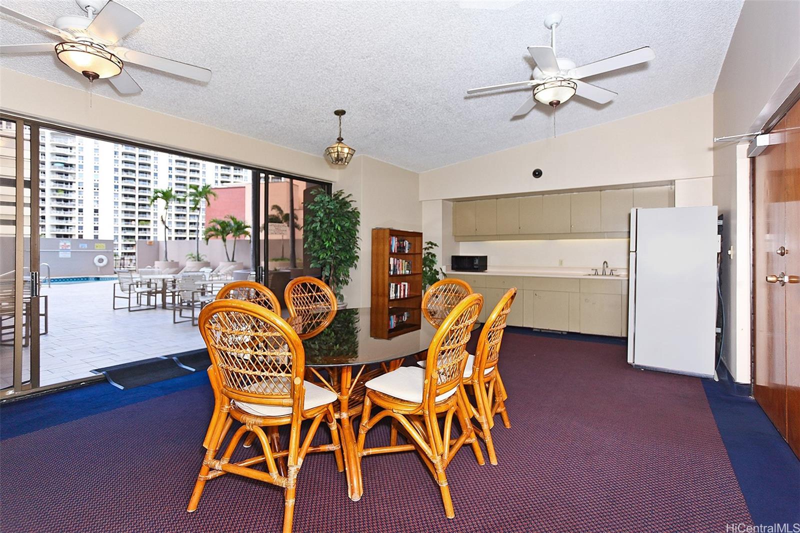 Canterbury Pl condo # 36D, Honolulu, Hawaii - photo 22 of 24