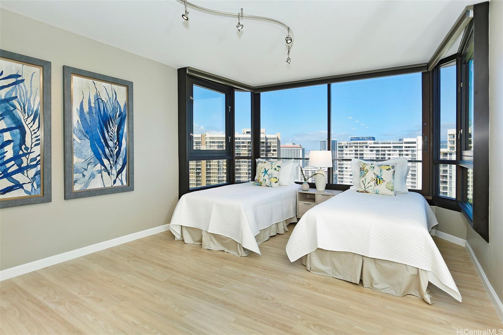 Canterbury Pl condo # 36D, Honolulu, Hawaii - photo 10 of 24