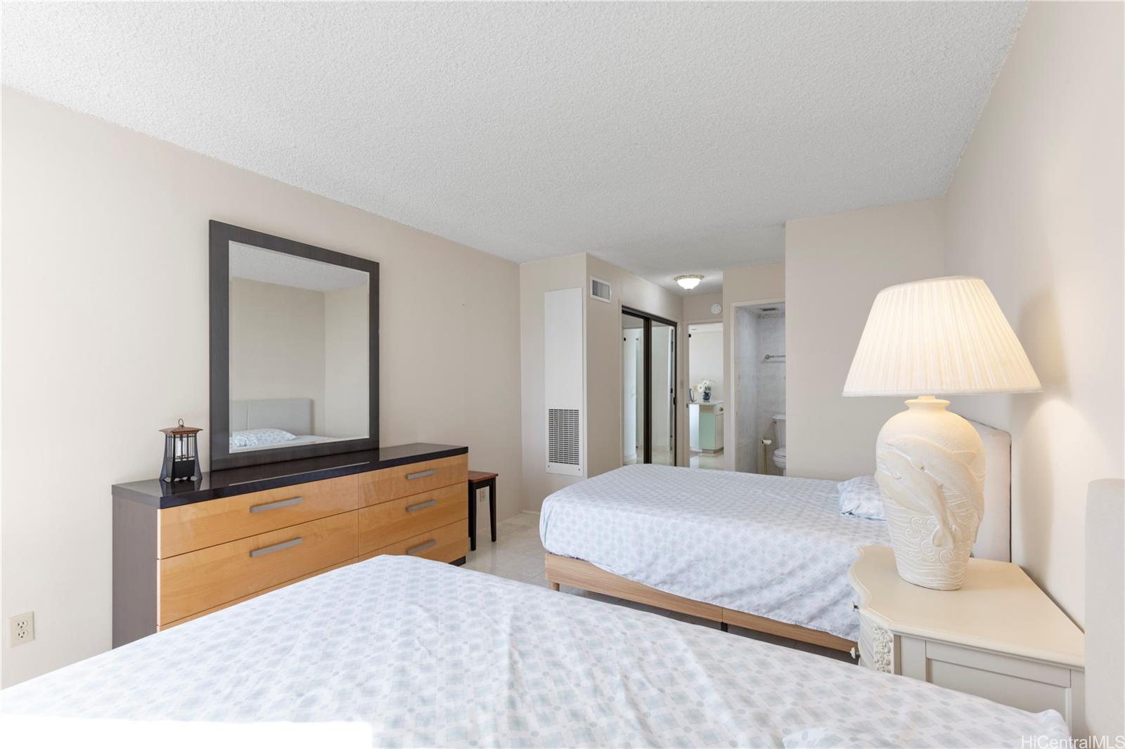 1910 Ala Moana Blvd Honolulu - Rental - photo 17 of 24