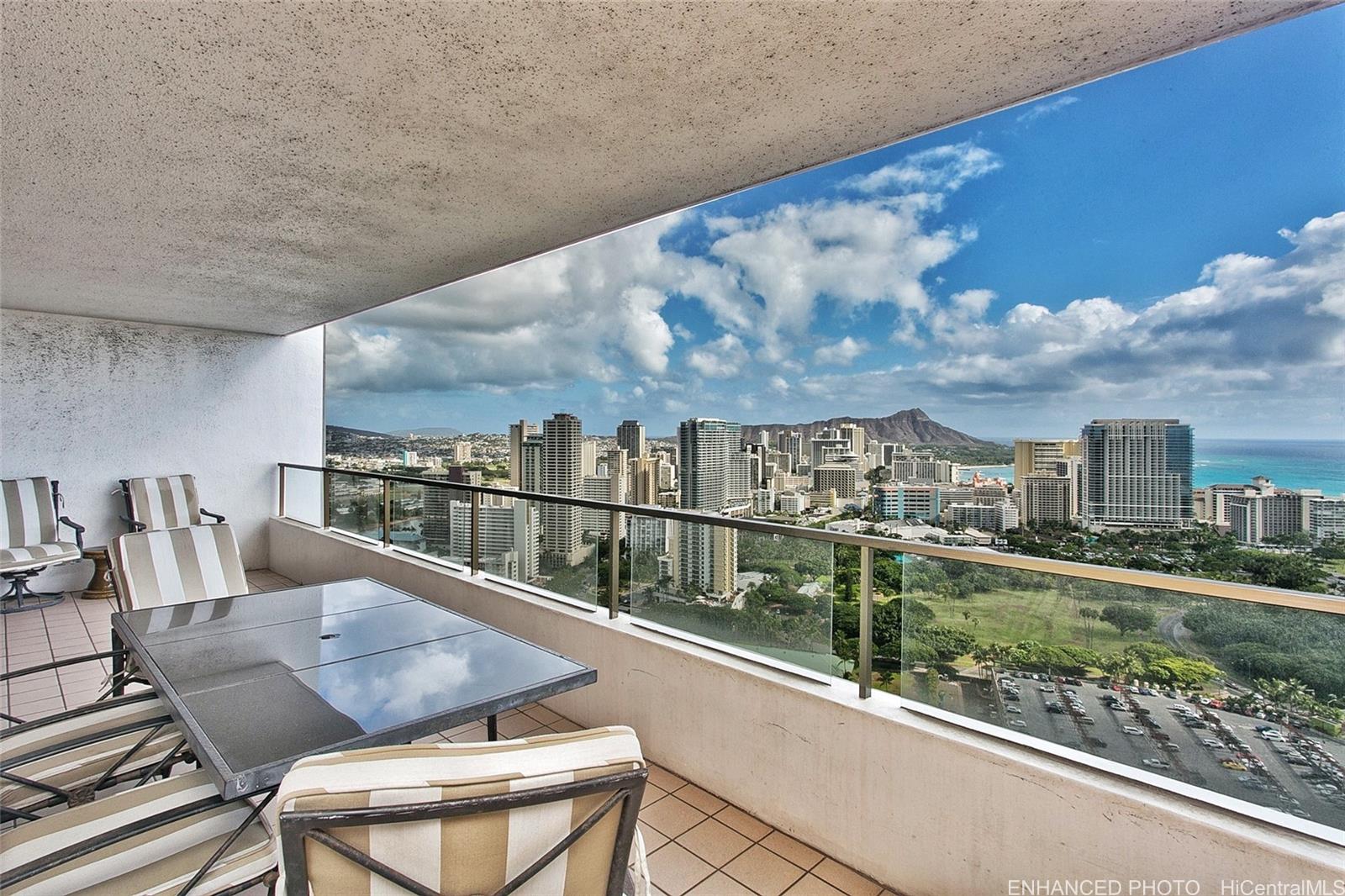 Canterbury Pl condo # 39B, Honolulu, Hawaii - photo 15 of 22