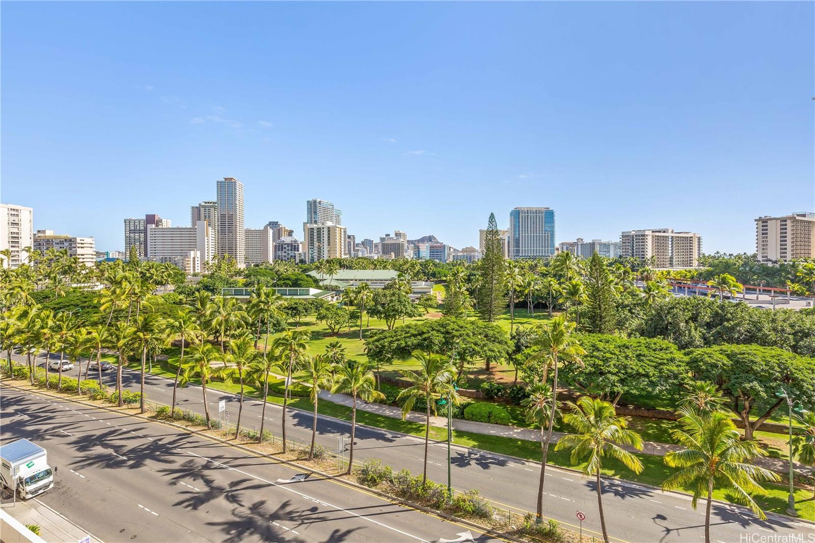 Canterbury Pl condo # 8C, Honolulu, Hawaii - photo 19 of 24