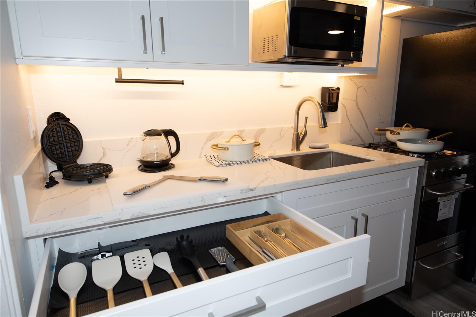 Kalakauan condo # 209, Honolulu, Hawaii - photo 5 of 21