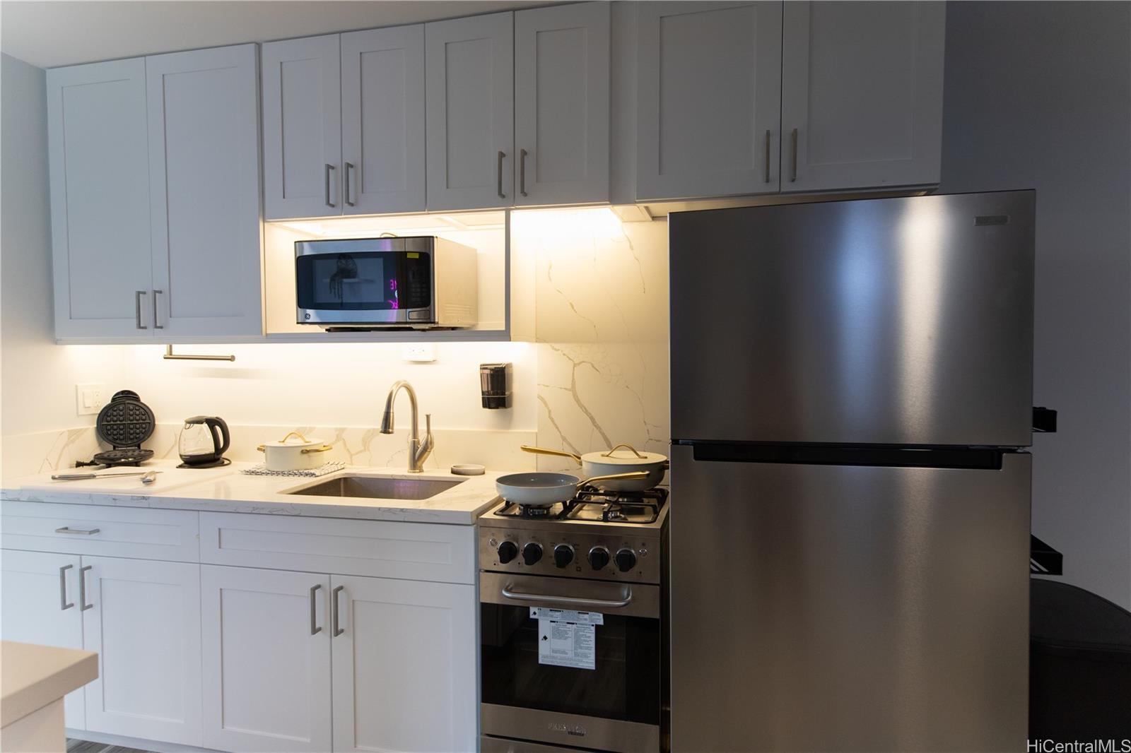 Kalakauan condo # 209, Honolulu, Hawaii - photo 9 of 18