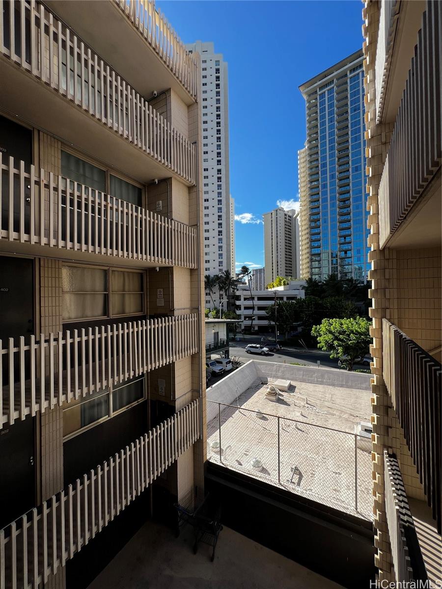 Kalakauan condo # 402, Honolulu, Hawaii - photo 21 of 23