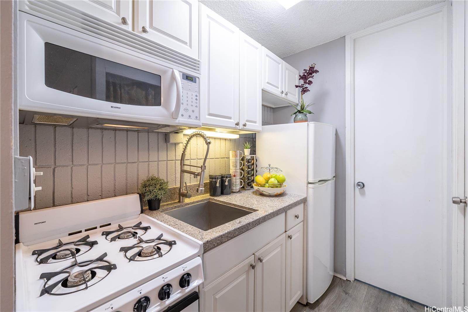 Kalakauan condo # 406, Honolulu, Hawaii - photo 5 of 18