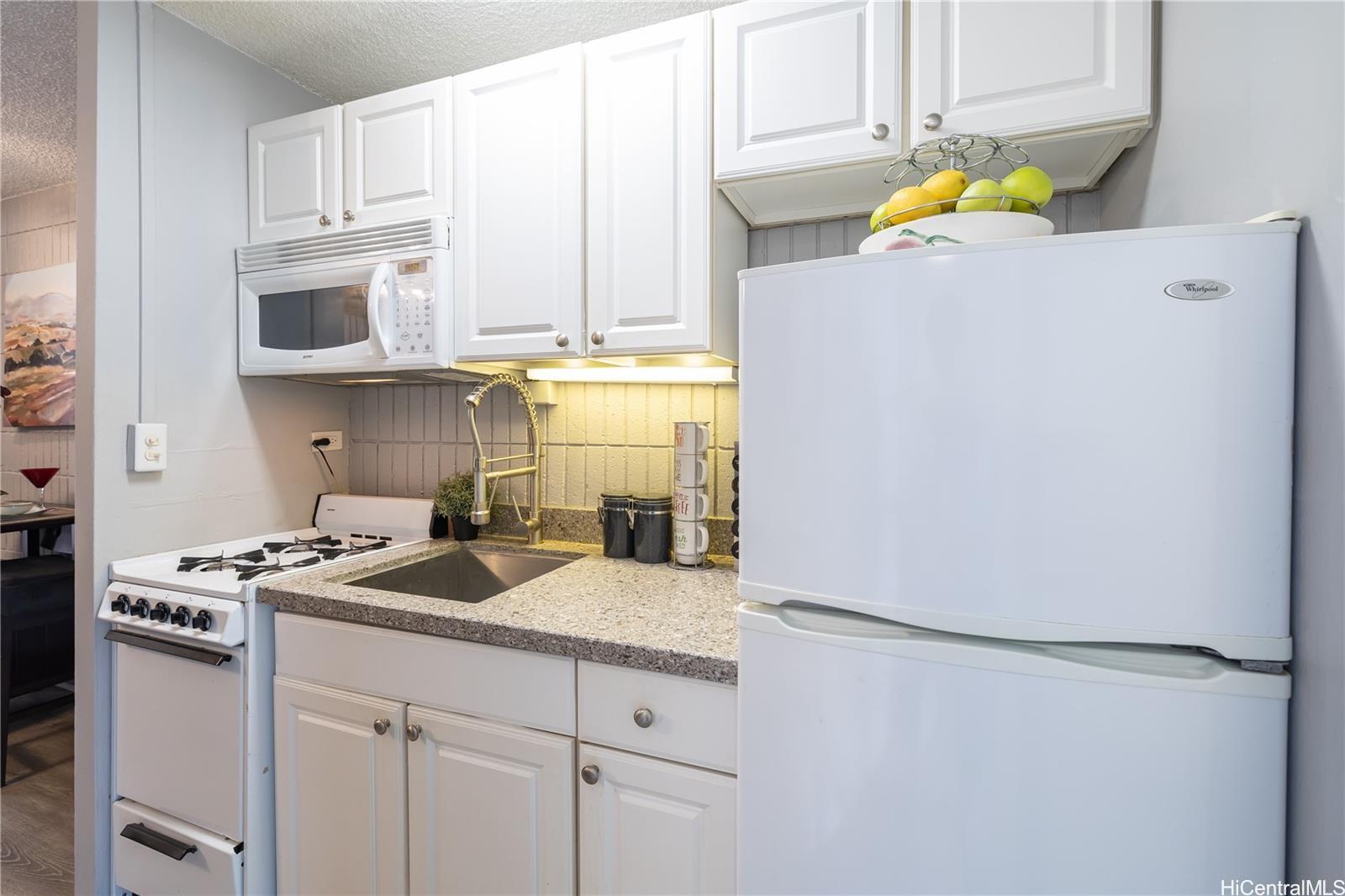 Kalakauan condo # 406, Honolulu, Hawaii - photo 6 of 18