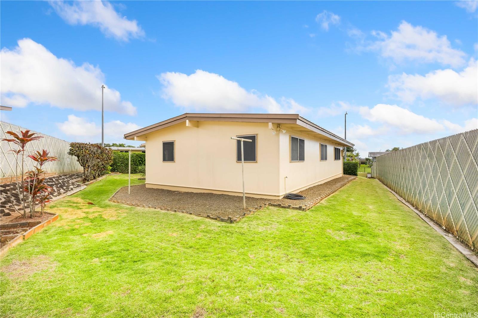 1912  Hoolehua St Pearl City-upper, PearlCity home - photo 2 of 23