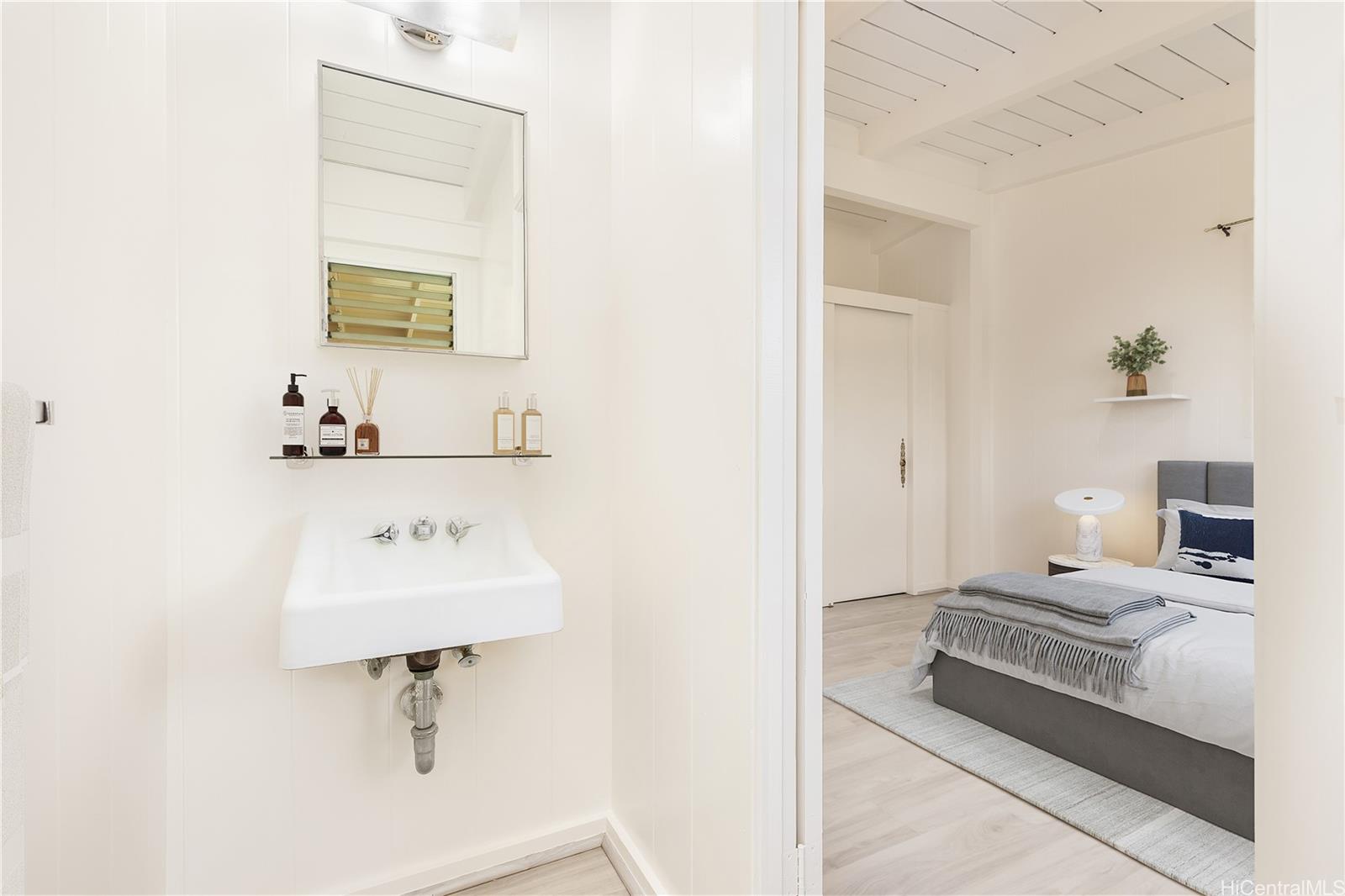 1912  Hoolehua St Pearl City-upper, PearlCity home - photo 18 of 23