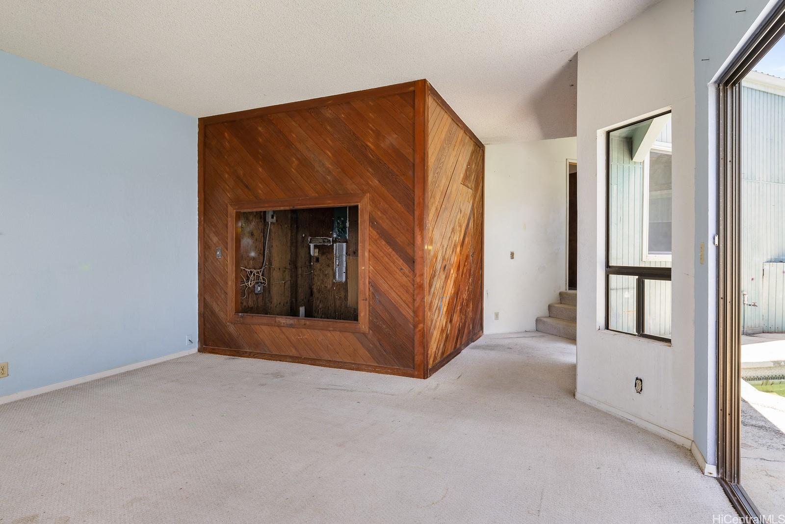 1918  Hawane Place Waialae Iki, Diamond Head home - photo 2 of 25