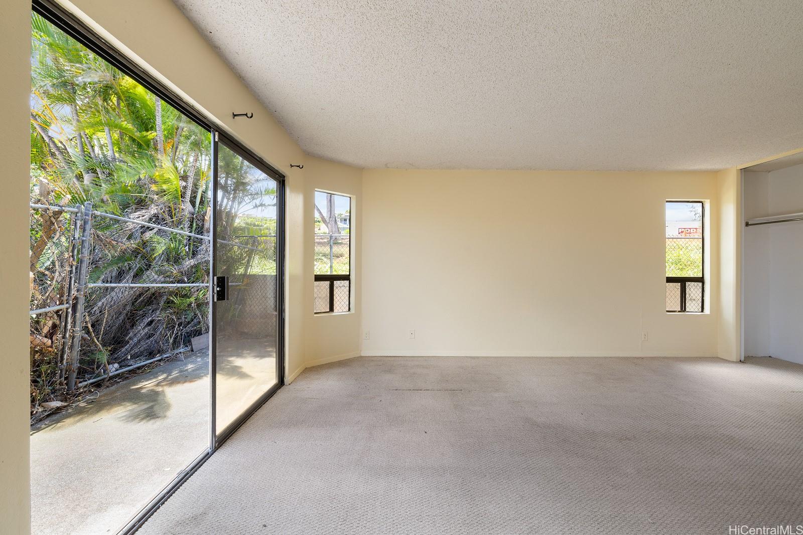 1918  Hawane Place Waialae Iki, Diamond Head home - photo 5 of 25