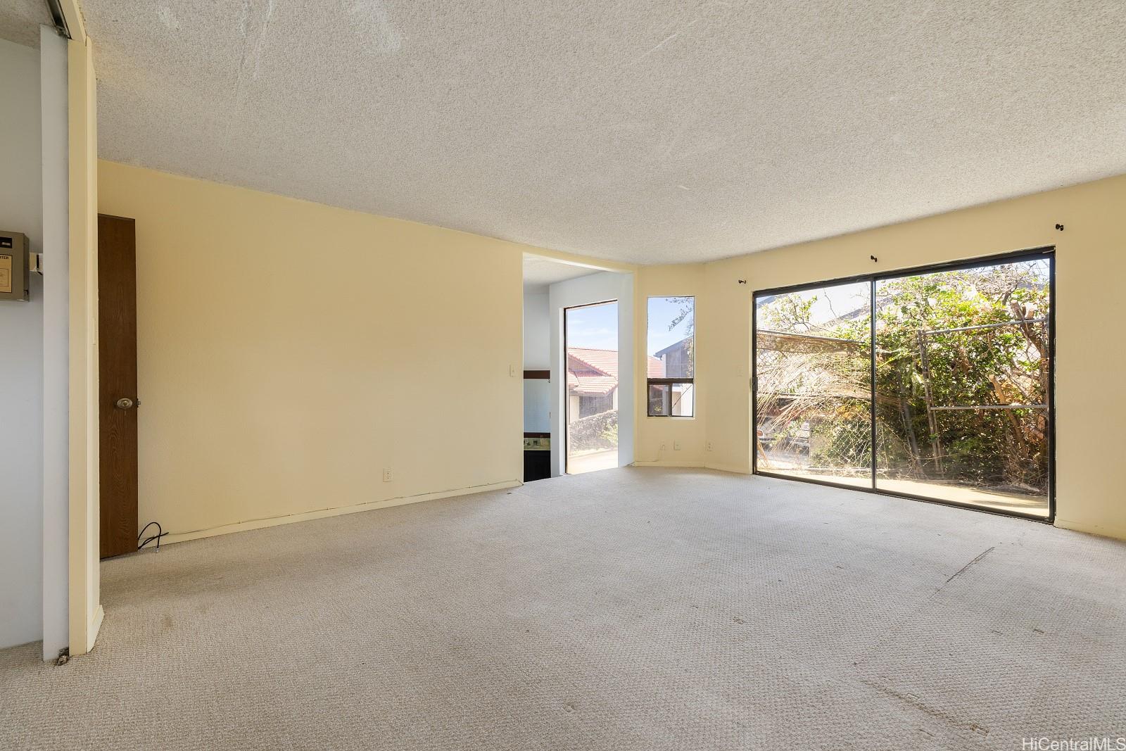 1918  Hawane Place Waialae Iki, Diamond Head home - photo 7 of 25