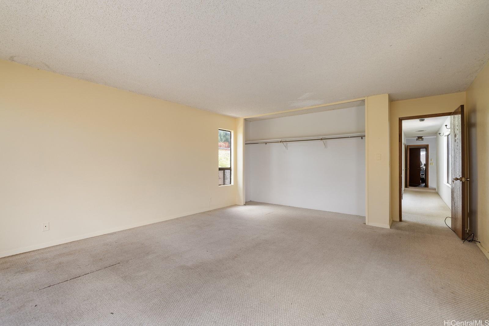 1918  Hawane Place Waialae Iki, Diamond Head home - photo 8 of 25