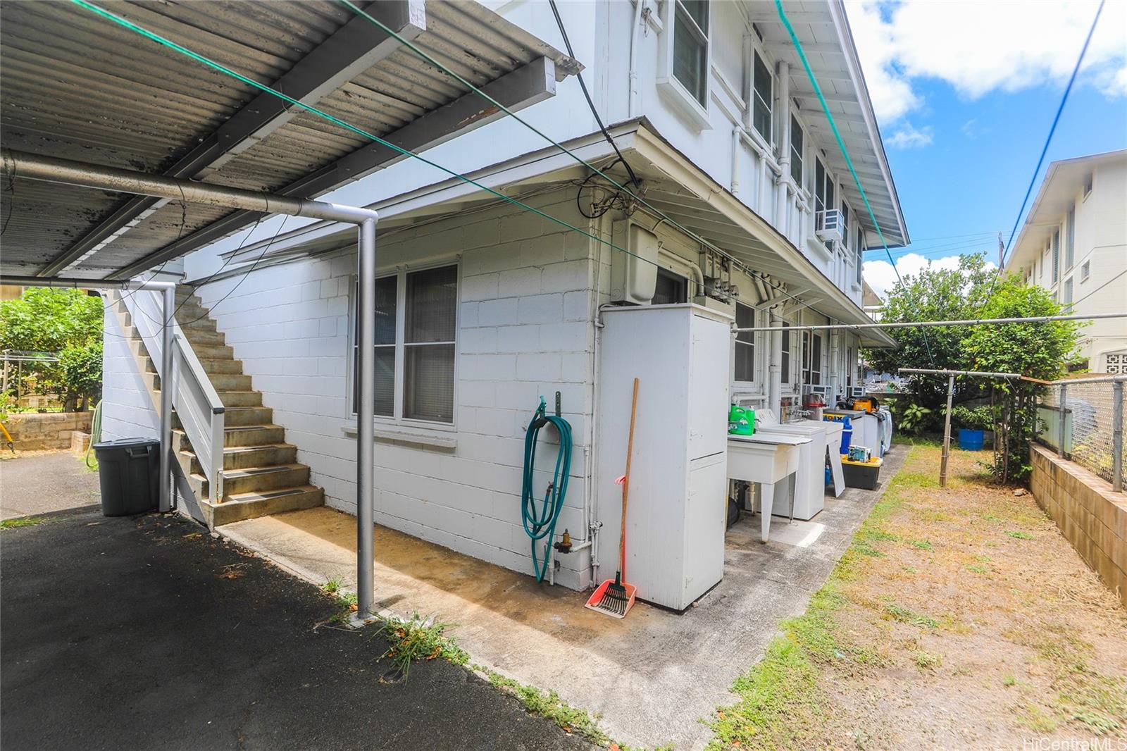 1918 Waiola St Honolulu - Rental - photo 18 of 19