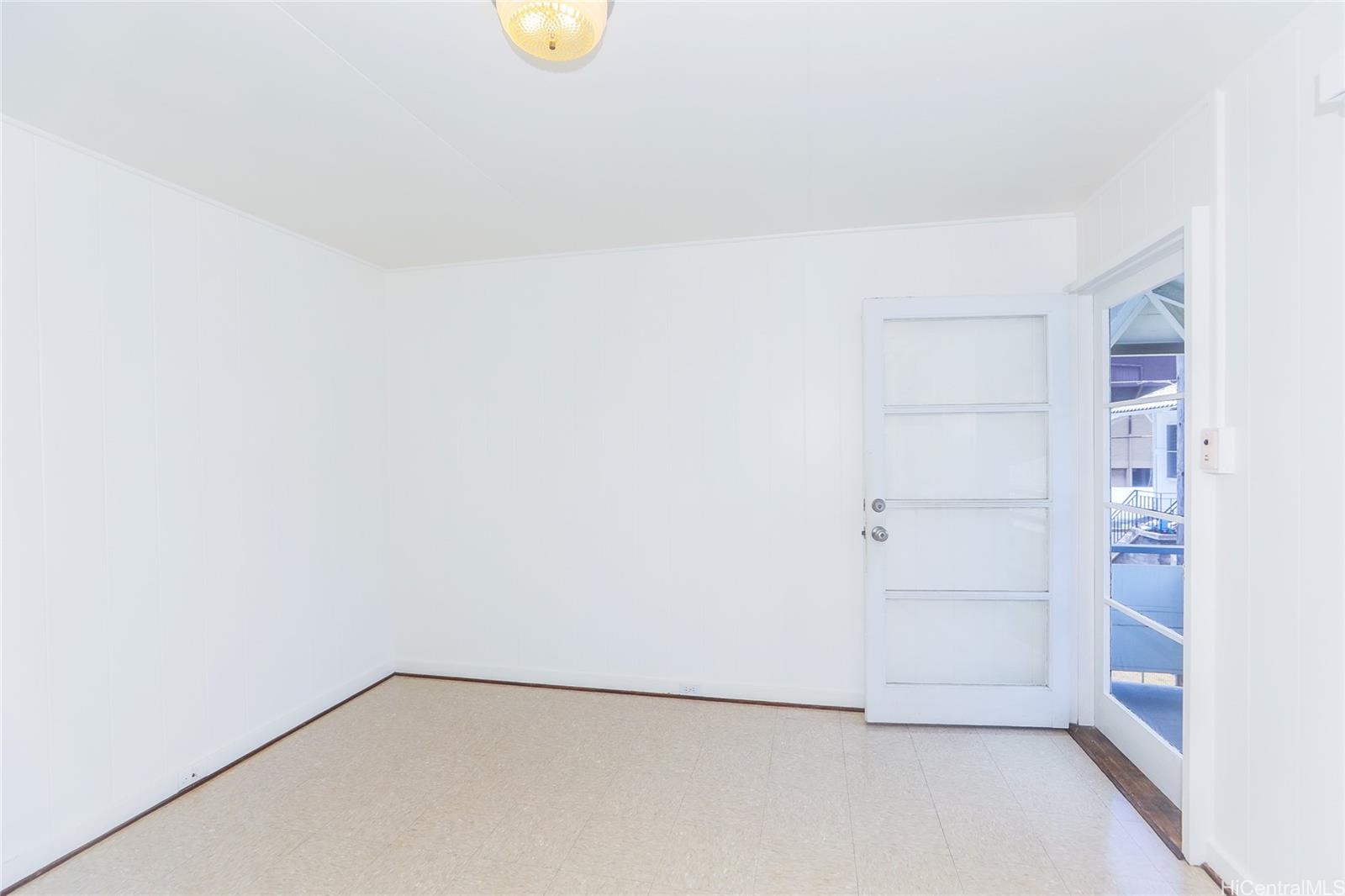 1918 Waiola St Honolulu - Rental - photo 3 of 19