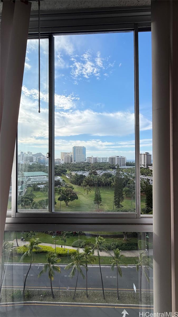 Inn On The Park condo # 1115, Honolulu, Hawaii - photo 5 of 12