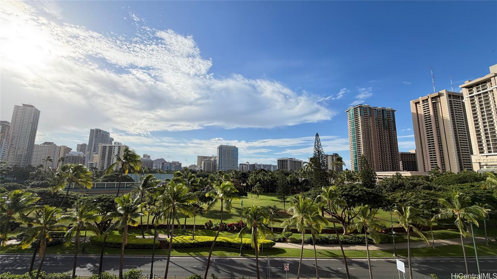 Inn On The Park condo # 1115, Honolulu, Hawaii - photo 9 of 12